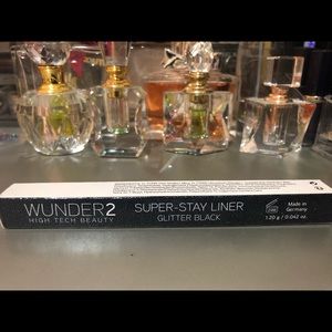 Wander 2 glitter eyeliner pencil